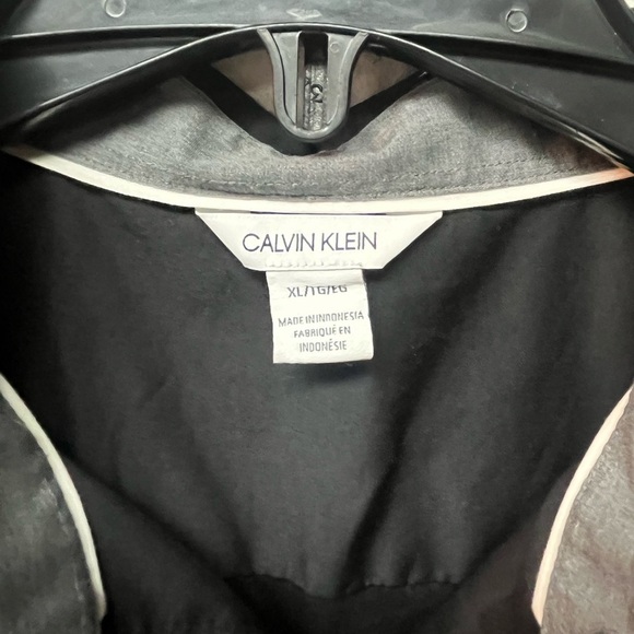 Calvin Klein Men's Black Short Sleeve Shirt - Picture 3 of 5